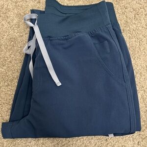 Figs Yola Scrub Pant In Limited Color Dark Harbor